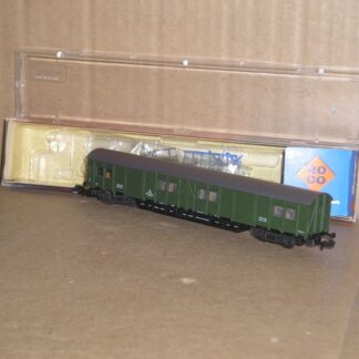 EC1221 "N" Roco 2371A German DB Hilfszug-Geratewagen, green, excellent used boxed.
