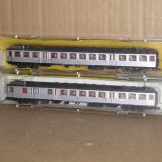 EC1219 "N" Minitrix 3038/40 German DB Silverfish pair of coaches, excellent used boxed.