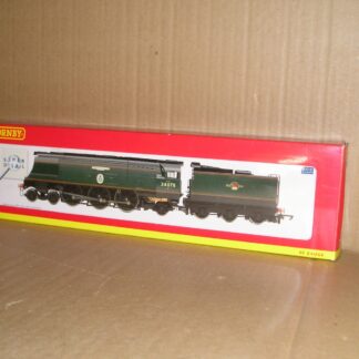 BL0384 Hornby R2458 Battle of Britain class loco 34078 "222 Squadron" excellent used boxed.