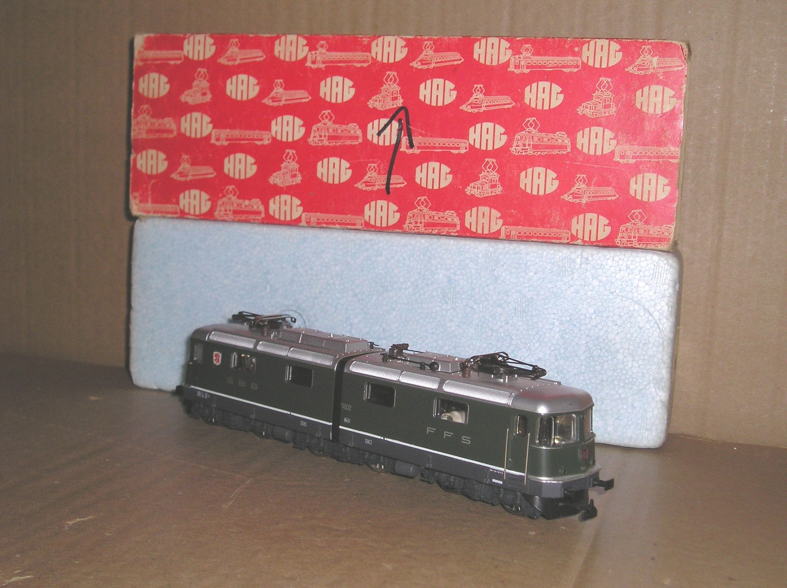 EL0365 HAG 201 Swiss SBB Re6/6 Bendi-Lok 11602 excellent used boxed.