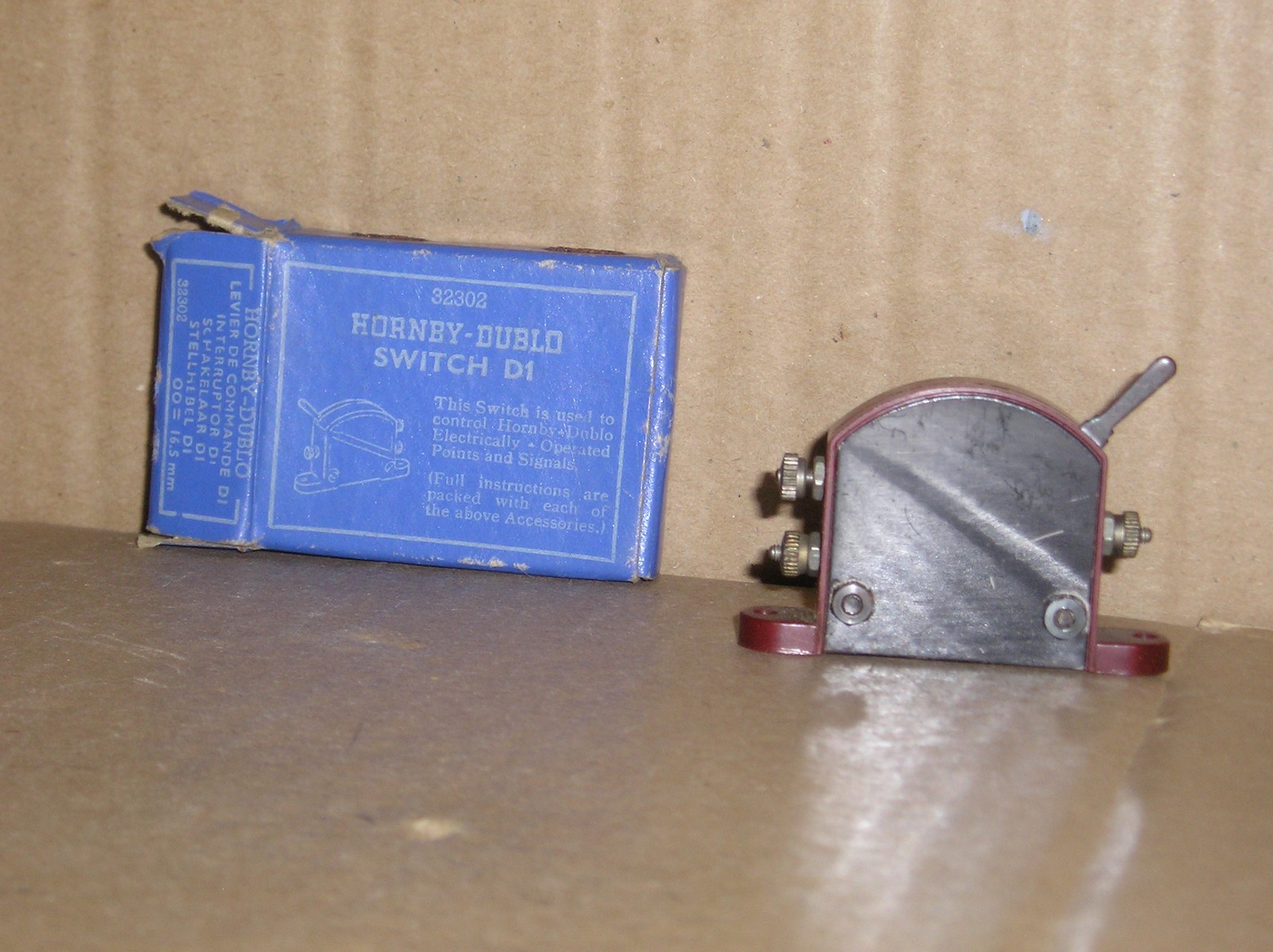 HD0227 Hornby Dublo D1 maroon switch excellent boxed.