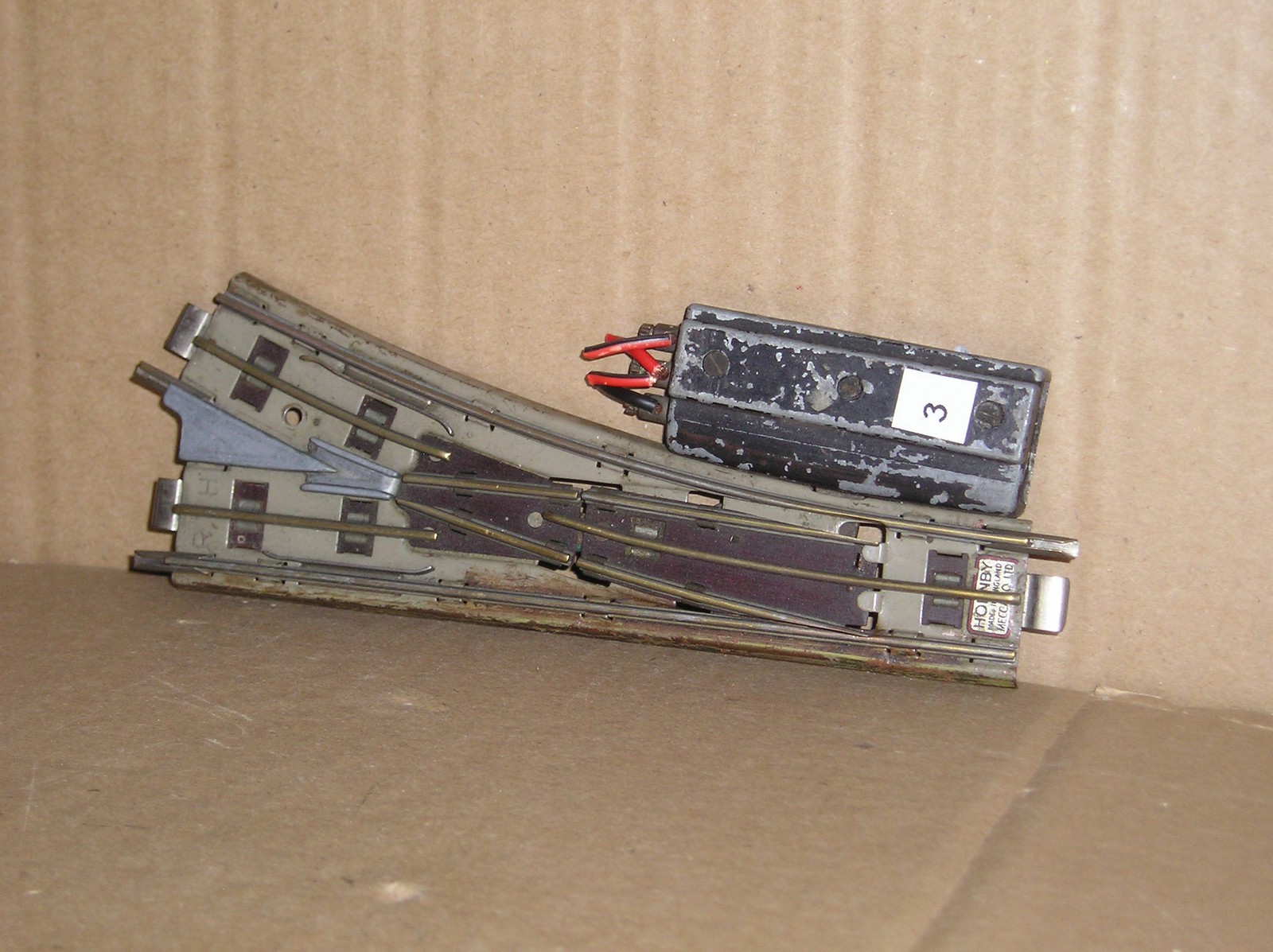 HD0190 Hornby Dublo EODPR right hand electric point unboxed.