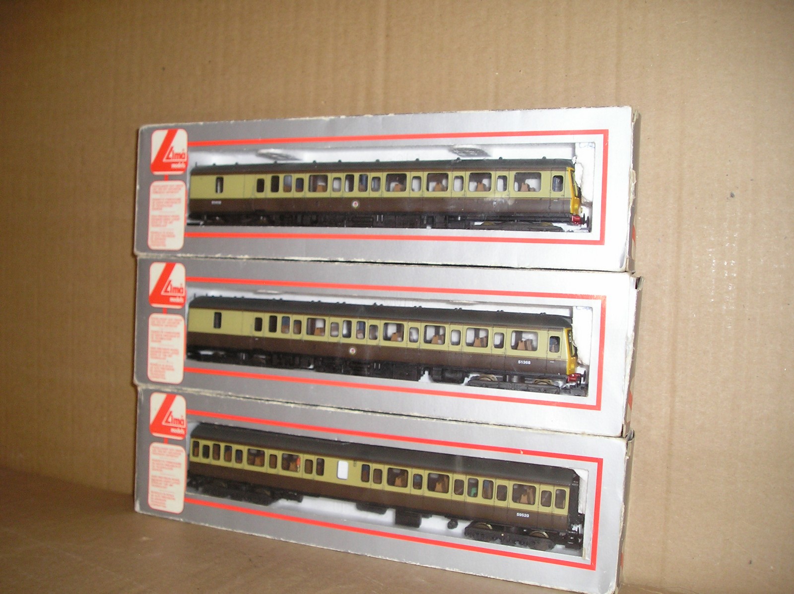 BD0178 Lima 204829/4830/4831 class 117 DMU GWR brown & cream, excellent used boxed.