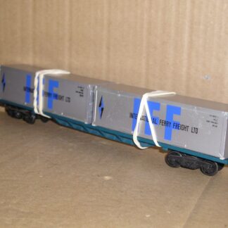BW0070ub Hornby freightliner wagon with 2 x 30' containers, good used unboxed.