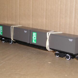 BW0066ub Hornby freightliner wagon with 2 x 30' containers, good used unboxed.