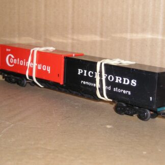 BW0065ub Hornby freightliner wagon with 2 x 30' containers, good used unboxed.