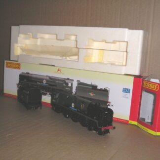 BL0379 Hornby R2586 Battle of Britain class loco 34053 "Sir Keith Park" excellent used boxed.
