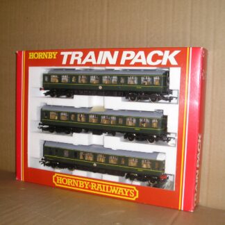 BD0177s Hornby R369 class 110 DMU green, excellent used boxed.