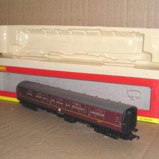 BC1091 Hornby R4133B BR Mk1 composite coach maroon, excellent used boxed.