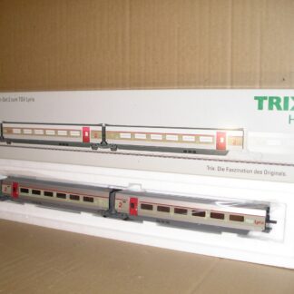 EC0432s Trix 23262 Frence SNCF TGV Lyria coaches add-on set 2, looks new unused boxed.
