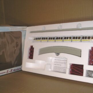 NAD0021s E-R Models 040-4902 monorail set and 2 extra straight track packs, near mint/mint boxed.