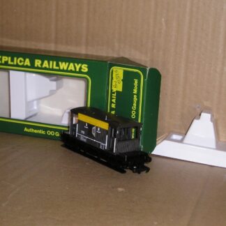 BW0390 Replica 13052 20T 16' Brake Van Departmental excellent/near mint boxed.