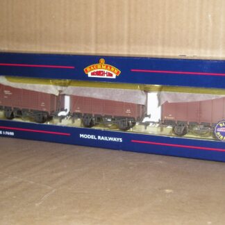 BW0385 Bachmann 38-071Z BR(SR) vans weathered limited edition near mint/mint boxed.