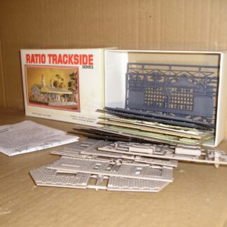 BB0002 Ratio 504 Station Building kit, looks new unused boxed.