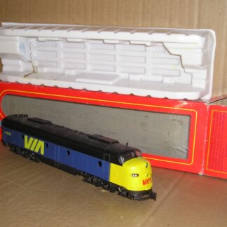 ROW0052 IHC 1954? Canada E8A? Co-Co loco #6530, excellent used boxed.