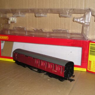 BC1066 Hornby R4577 LNER Thompson Suburban Brake 3rd excellent/near mint used boxed.