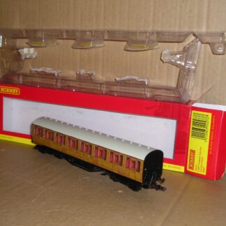 BC1062 Hornby R4573 LNER Thompson Suburban 3rd excellent/near mint used boxed.