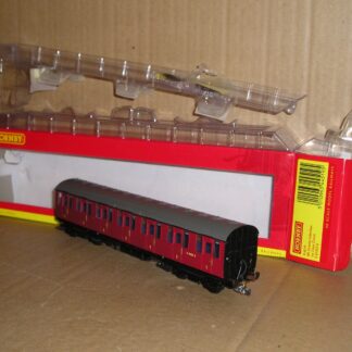 BC1060 Hornby R4519 BR Gresley Suburban 1st excellent/near mint used boxed.