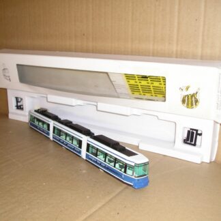 ED0122 "HO" HÖDL Linie8 Germany? 3 section dummy tram, MVV, Munich? excellent/near mint boxed.