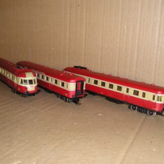 ED0121ub "HO" Lima France SNCF TEE X/XR 3 car DMU, good used unboxed.