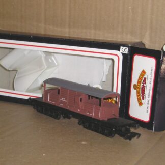 BW0373 Bachmann 33-825 BR(SR) Queen Mary bogie brake van, good/excellent used boxed.