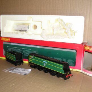 BL0331 Hornby R2220 BR(SR) Battle of Britain class locomotive 34081 "92 Squadron", excellent used boxed.