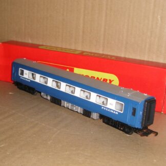 BC1042 Tri-ang/Hornby R426 Blue Pullman coach, excellent used in good/excellent box.