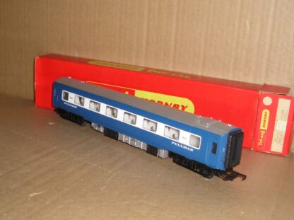 BC1042 Tri-ang/Hornby R426 Blue Pullman coach, excellent used in good/excellent box.