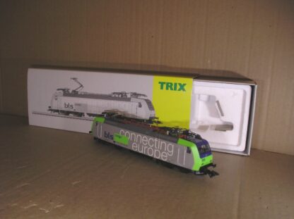 EL0328 "HO" Trix 22085 Swiss BLS class 485 loco, excellent used boxed.