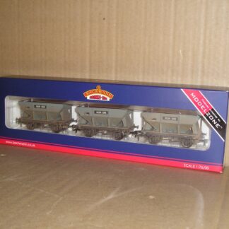 BW0001 Bachmann 37-500Y set of 3 24T hopper wagons, weathered, mint boxed.