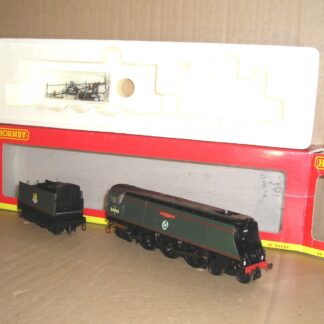 BL0343 Hornby R2316 BR(SR) BB class locomotive 34061 "73 Squadron", excellent used/unused boxed.