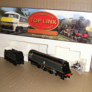 BL0337 Hornby R310 Battle of Britain class 34054 Lord Beaverbrook good used boxed.