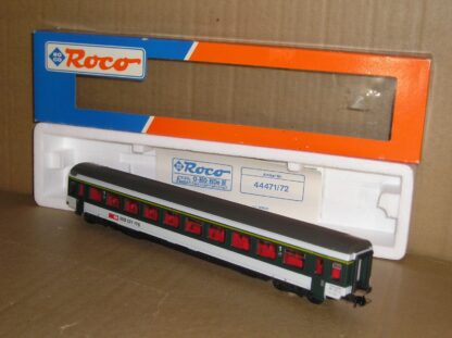 EC1048 Roco 44471 Swiss SBB EWIV 1st class coach, excellent used boxed.