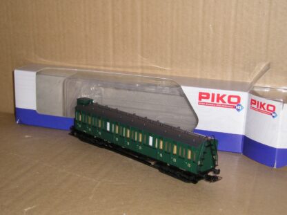 EC0853 Piko 53313 Belgium SNCB 3rd class coach excellent used boxed.