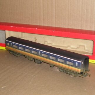 BC0995 Hornby R4153A Mk2A NSE 2nd class open coach, weathered, excellent used/unused? boxed.