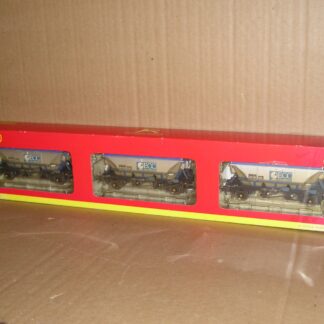 BW0339 Hornby R6223A ECC China Clay CDA hoppers weathered wagons excellent used boxed.