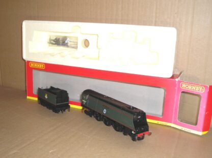 BL0336 Hornby R2221 Battle of Britain class loco 34067 "Tangmere" excellent/near mint boxed.
