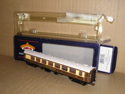 BC0976 Bachmann 39-320 Mk1 Bar Second, excellent used/unused? boxed.