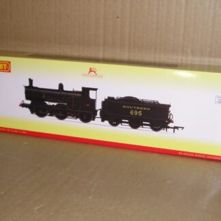 BL0312 Hornby R3238 Southern SR 700 class locomotive 695, excellent used boxed.