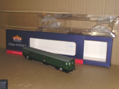 BD0168 Bachmann 31-265 MLV Motor Luggage Van S68001, excellent used boxed.