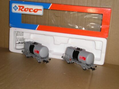 EW0658 "HO" Roco 44113 Swiss SBB Esso tanker pair, excellent used boxed.