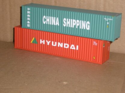 EW0643ub 2 x 40' containers, Hyundai & China Shipping, excellent used unboxed.