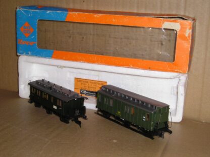 EC0994 Roco 4252S/44509? German DB/DR 3rd class and post wagon pair, good/excellent used boxed.