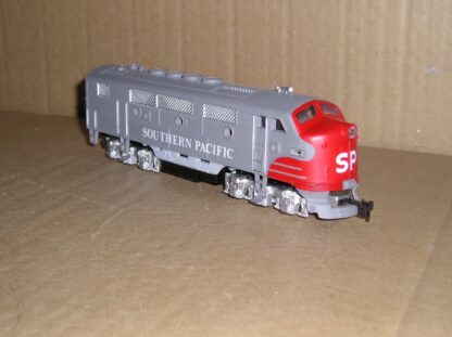 NAL0099ub Model Power SP Southern Pacific loco, good used unboxed.