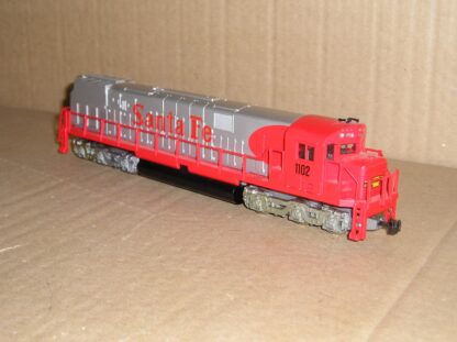 NAL0094ub Santa Fe loco #1102, excellent used unboxed.