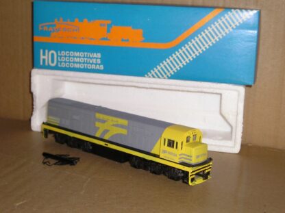 ROW0017 Frateschi 3024 Brazil RFFSA U20C loco #3147, excellent boxed.