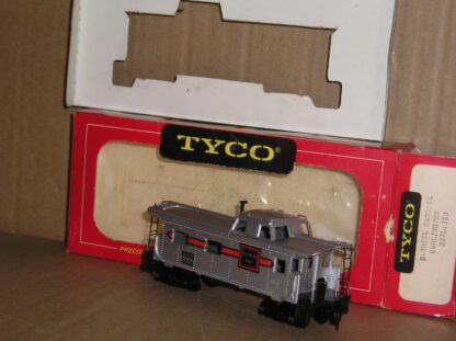 NAW0286 Tyco 327L:350? 8 wheel caboose Burlington good used boxed.