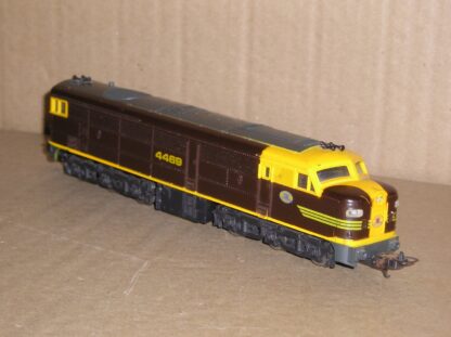 ROW0015ub Lima 8042? Australian Railways class 44, good used unboxed.