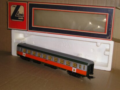 EC0964 Lima 9239? French SNCF 2nd class "FTS"? coach, near mint boxed.