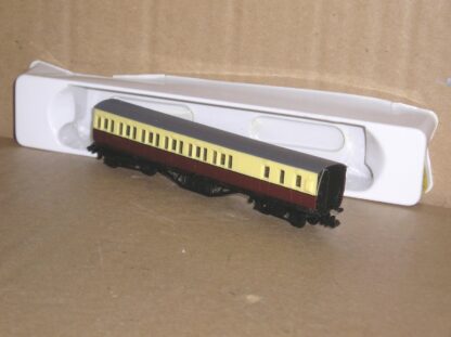 BC0902 Graham Farish 0615 57' Suburban Brake Composite Coach BR red/cream, excellent used/unused? unboxed.